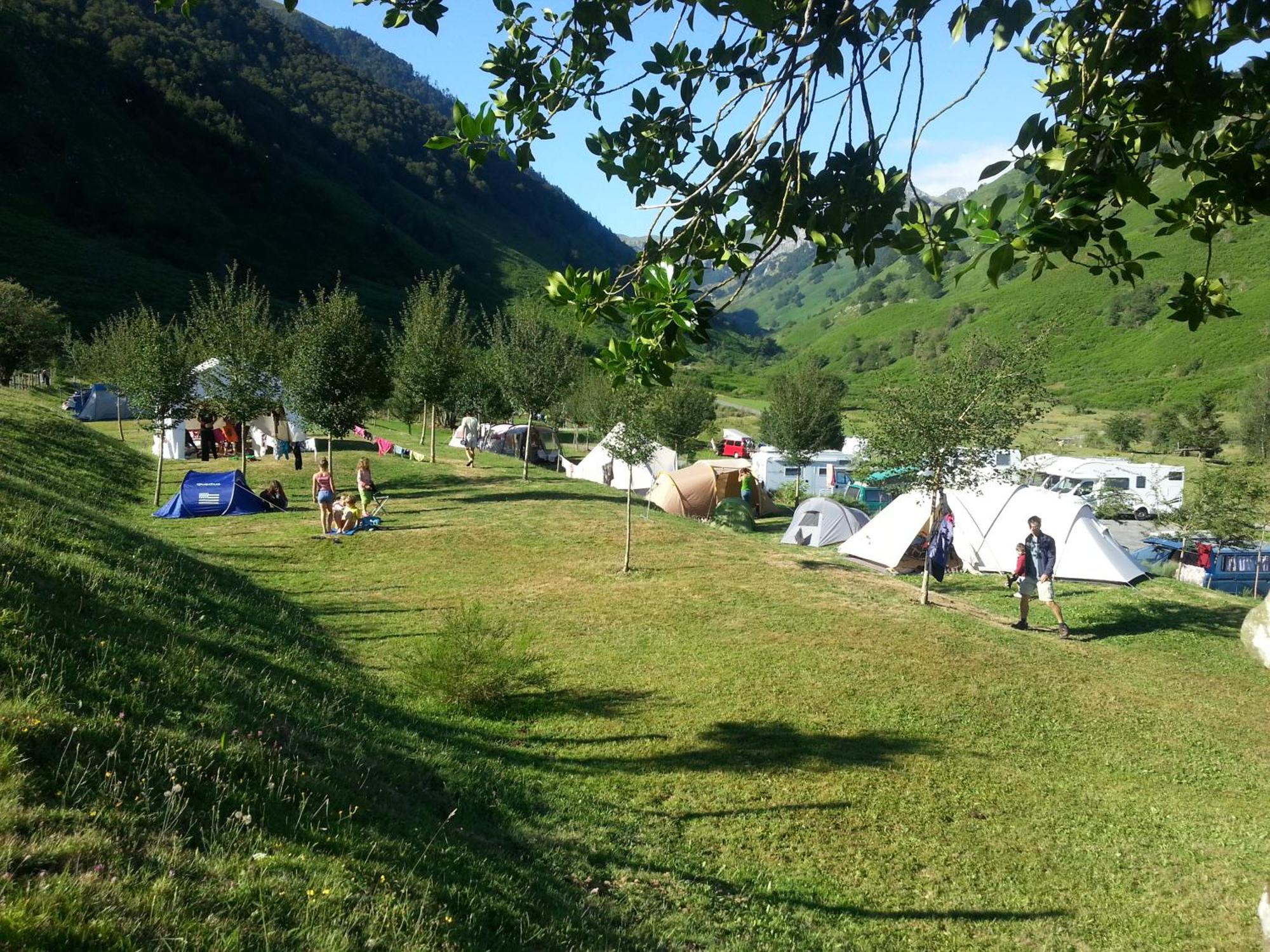 Gite De Montagne Du Plateau De Lhers- Accueil Randonneurs Hotel Accous Exterior foto